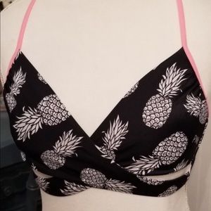 VS PINK Pineapple Top 🍍